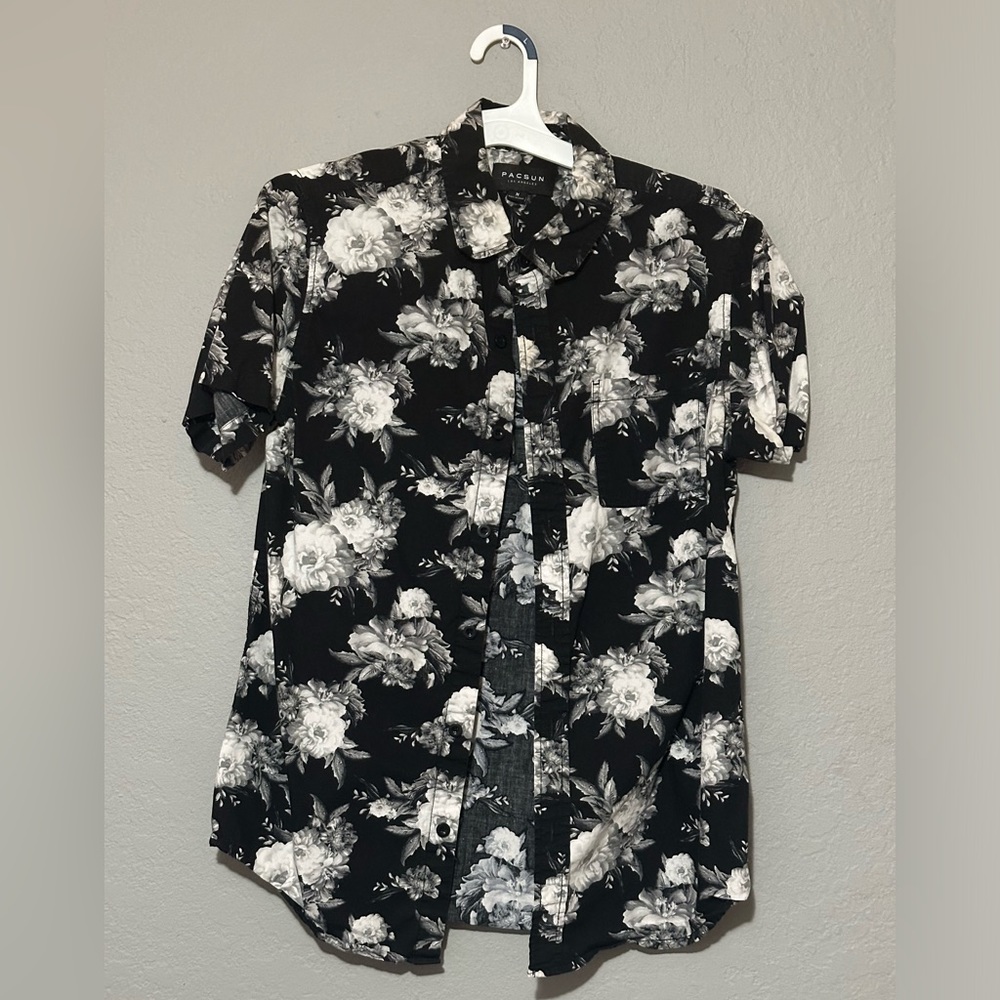 Pacsun Medium Short Sleeve Button Up